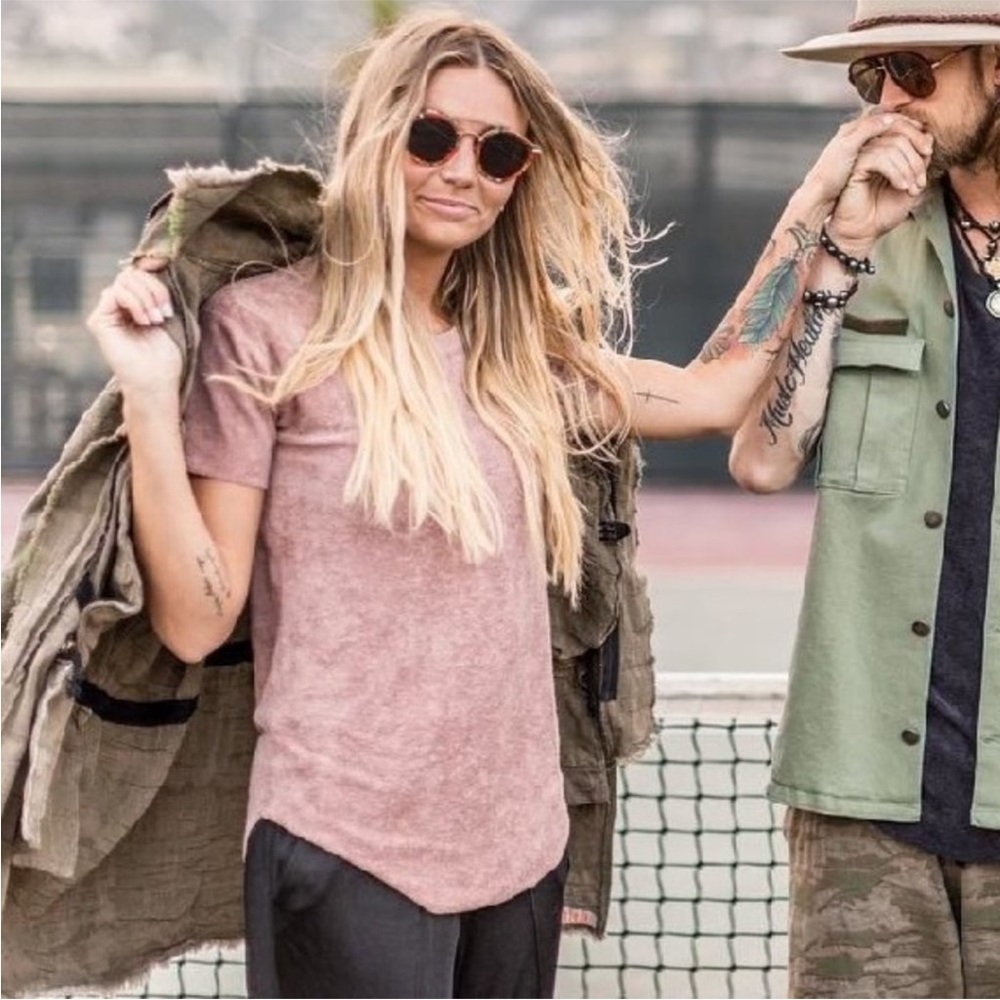 Tribe Kelley Elevated Towel Top